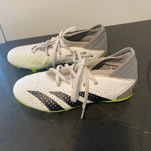 Adidas Predator 2023 Soccer Cleats very good condition